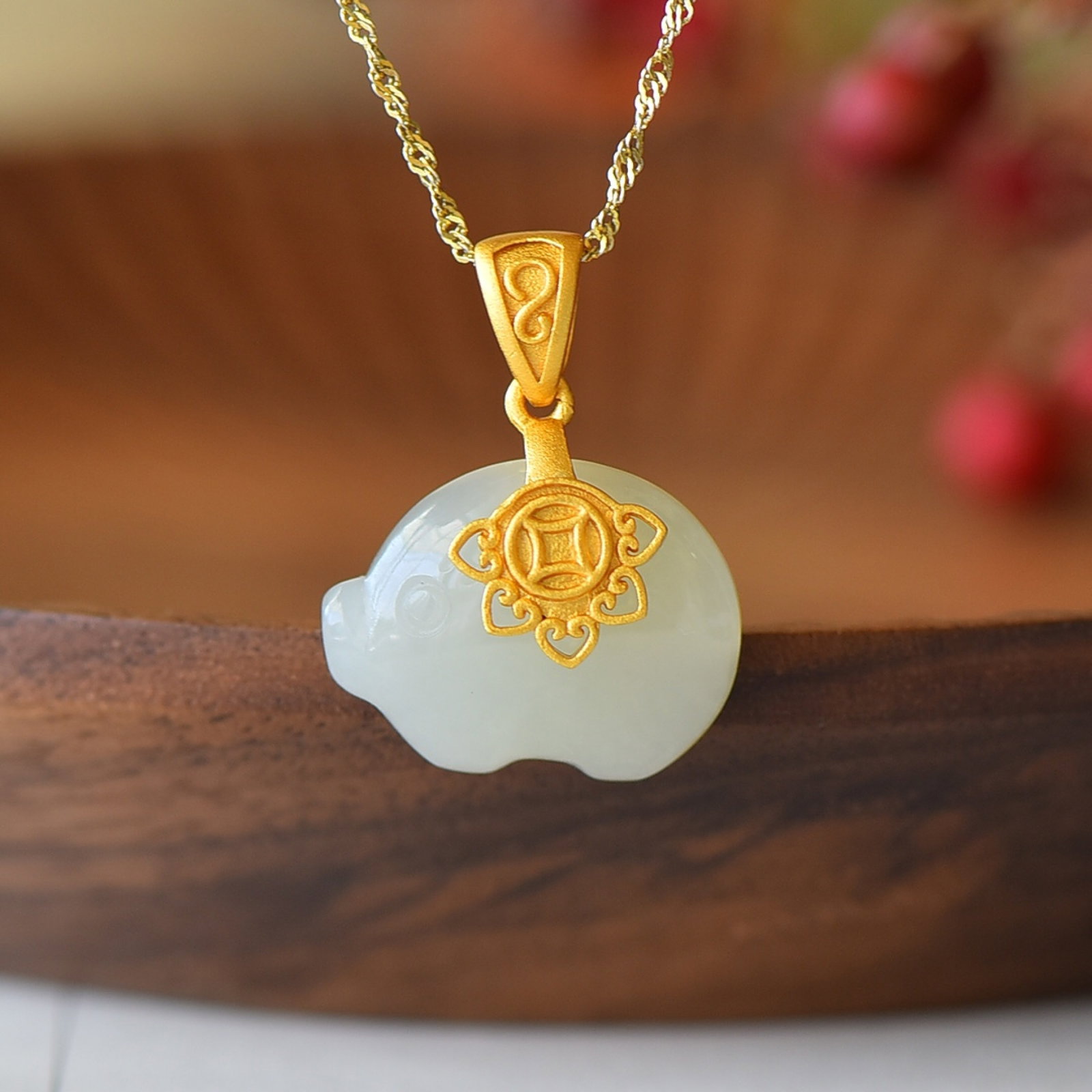 An Exquisite Sterling Silver-Gold Plated Inlaid White Jade Pendant: An Exquisite Sterling Silver-Gold Plated Inlaid White Jade Pendant,Size:0.6inx0.8in 纯银镀金镶白玉吊坠