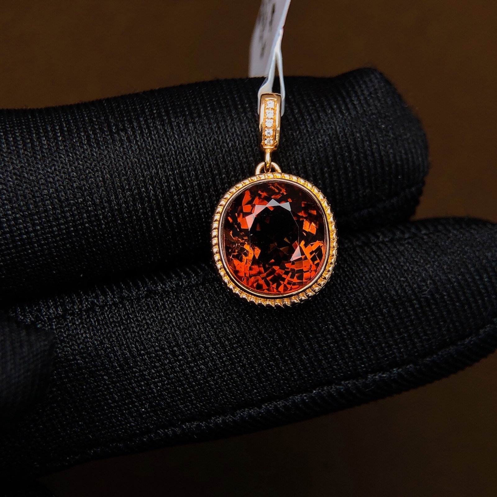 6.31Ctw Sterling Silver-Gold Plated Inlaid Natural Tourmaline Necklace: 6.31Ctw Sterling Silver-Gold Plated Inlaid Natural Tourmaline Necklace,Size:0.4inx0.4in 6.31Ctw纯银镀金嵌天然碧玺项链