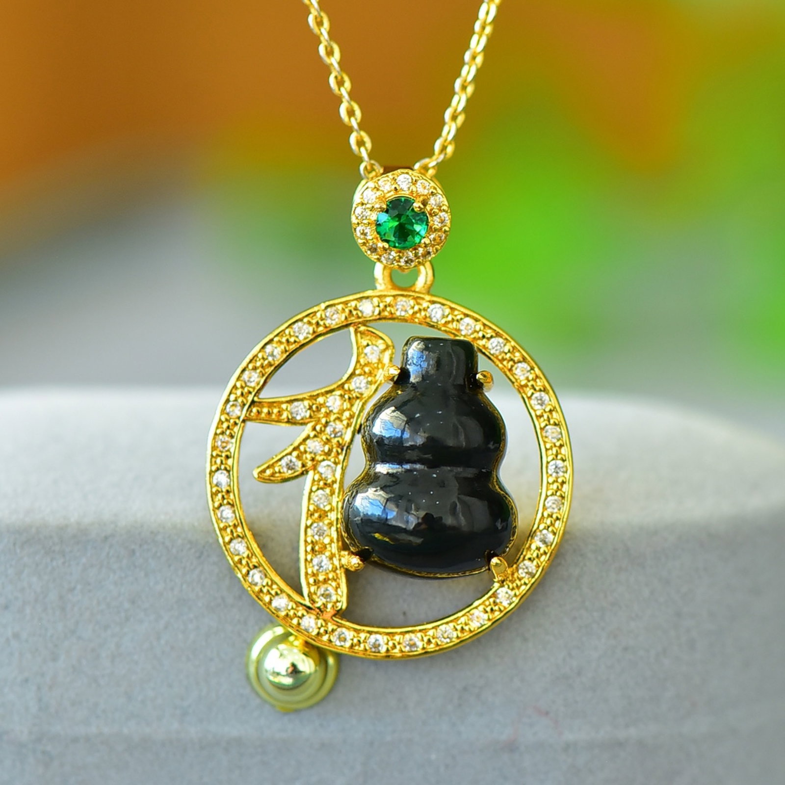 An Exquisite Bronze-Gold Plated Inlaid Green Jade Gourd Necklace,Inlaid Diamond (1 of 5)