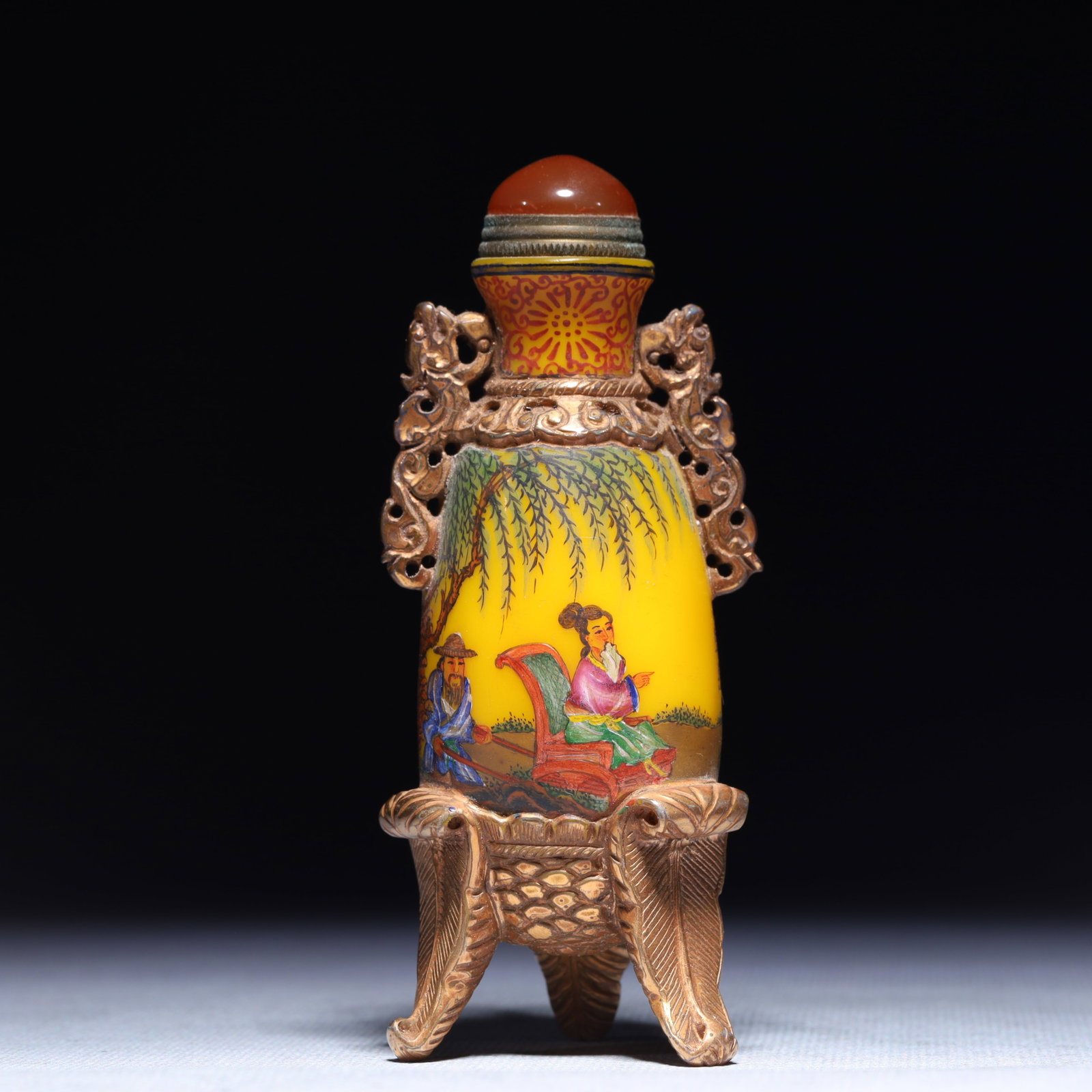 An Exquisite Glass Figure Riding Horse Pattern Tripod Double-Ears Snuff Bottle (1 of 8)