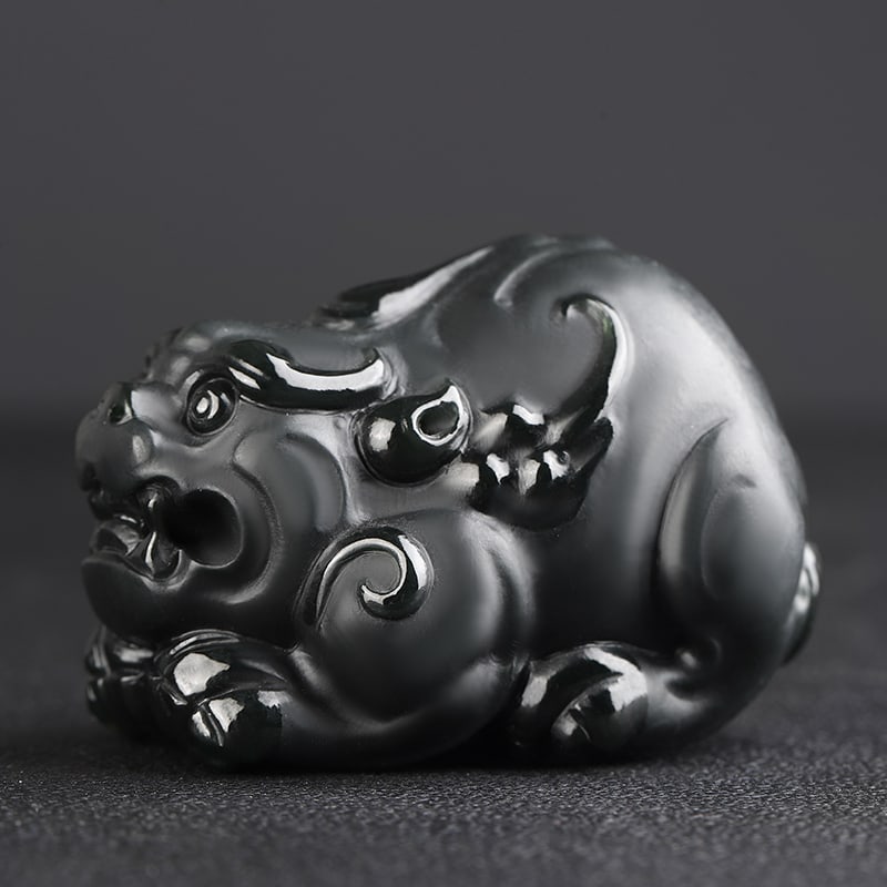 An Exquisite Cyan jade Wealth-Attracting Creature Ornament: An Exquisite Cyan jade Wealth-Attracting Creature Ornament,Size:2.6inx1.9inx1.7in 青玉貔貅摆件