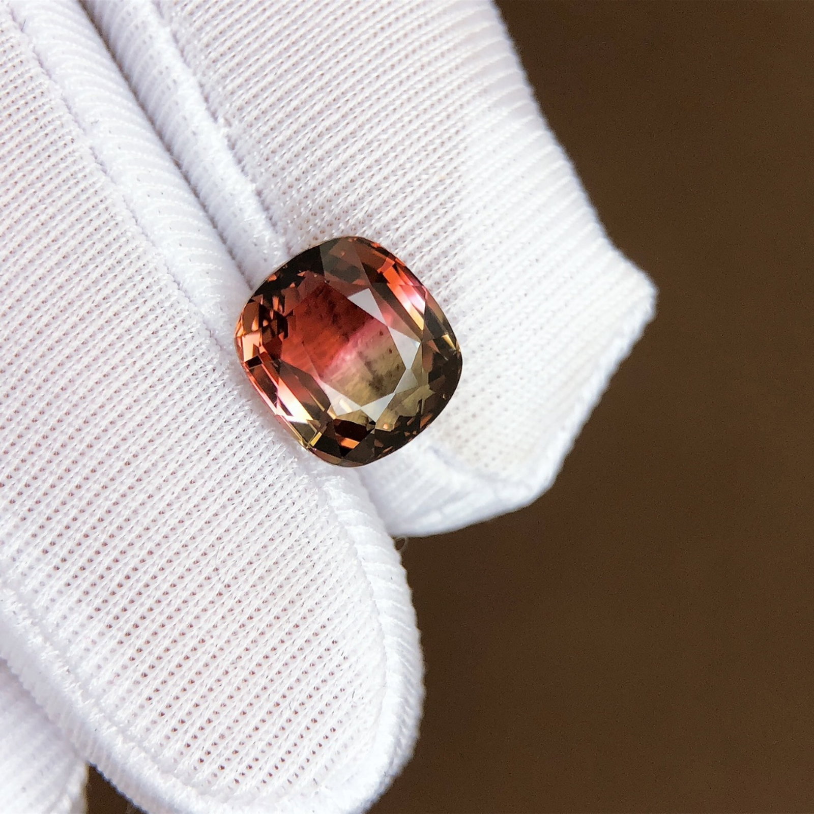 3.62Ctw Natural Tourmaline Loose: 3.62Ctw Natural Tourmaline Loose,Size:0.4inx0.3inx0.2in 3.62Ctw天然碧玺裸石