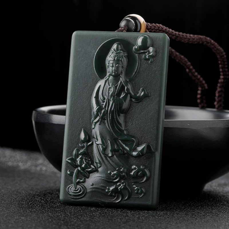 An Exquisite Cyan jade Statue of Avalokitesvara Pendant: An Exquisite Cyan jade Statue of Avalokitesvara Pendant 青玉观音像挂件