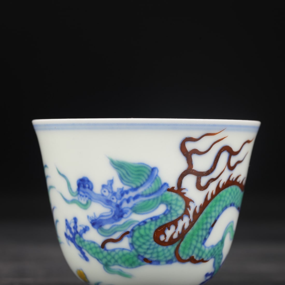 An Exquisite Doucai Dragon Pattern Cup - 2
