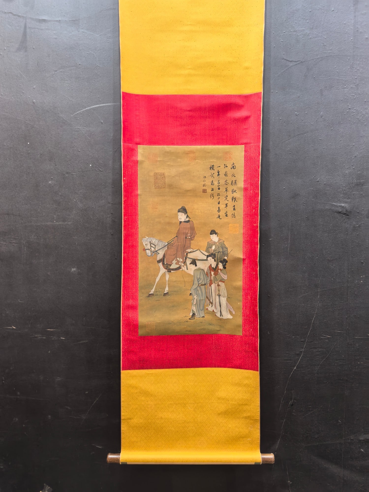 A Chinese Vertical Scroll Ink Painting of Figure on Silk,Ren Renfa: A Chinese Vertical Scroll Ink Painting of Figure on Silk,Ren RenfaSize:14.2inx25.6in一幅中国水墨绢本人物画立轴,任