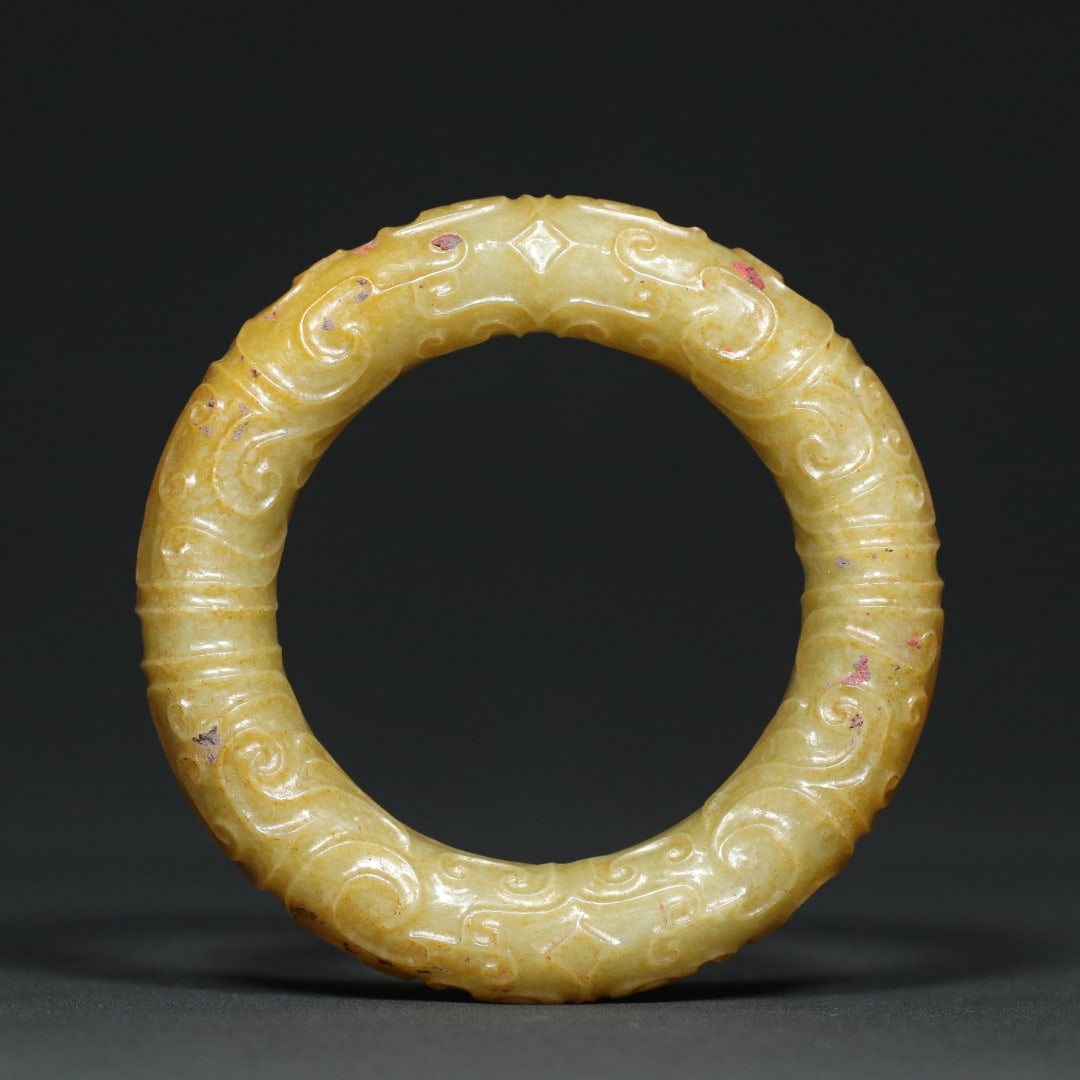 An Exquisite White Jade Beast-Face Pattern Bracelets - 2