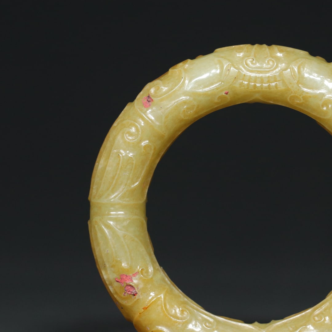 An Exquisite White Jade Beast-Face Pattern Bracelets - 6