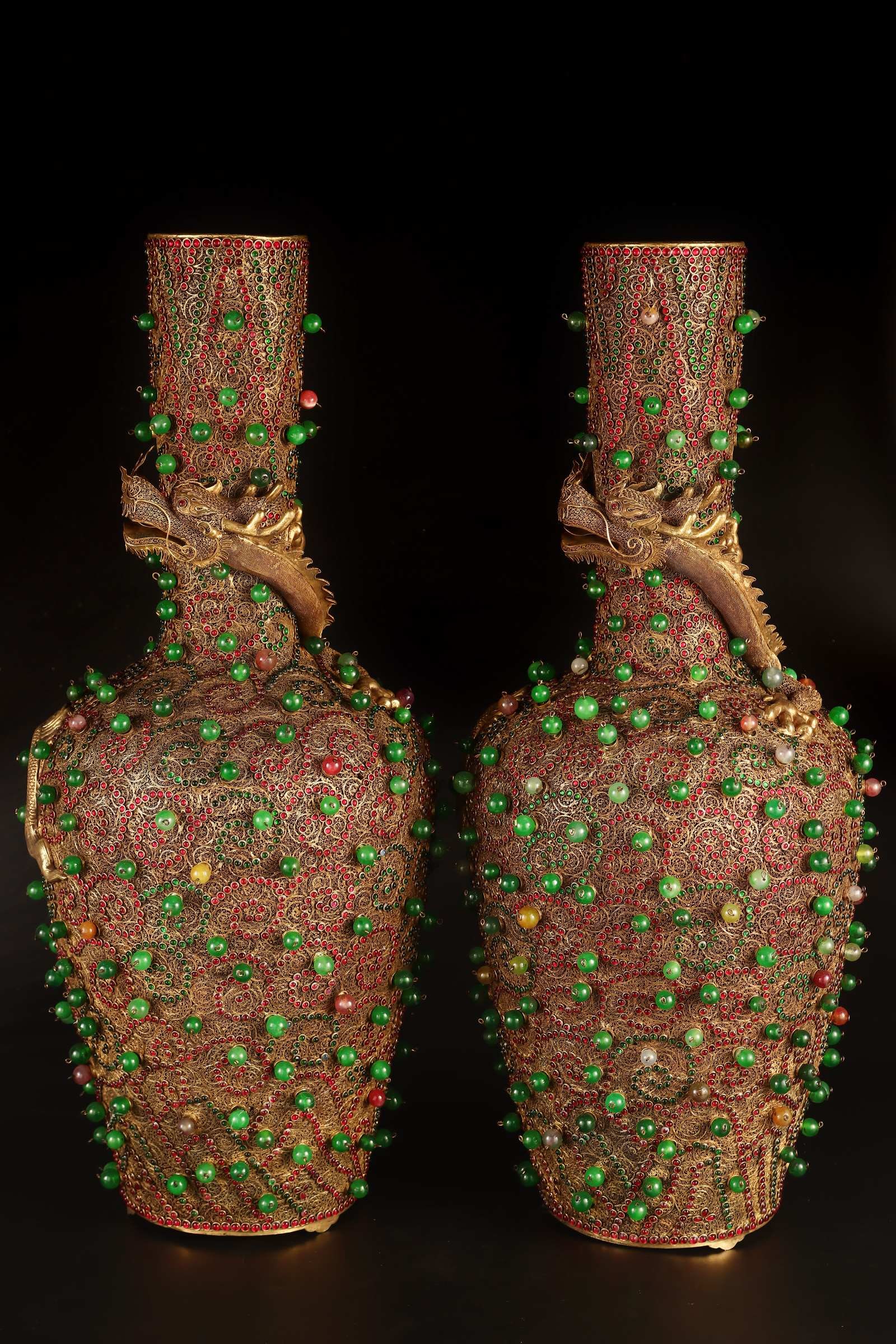 A Pair of Exquisite Filigree and Gilding Inlaid Gems Dragon Pattern Vases: A Pair of Exquisite Filigree and Gilding Inlaid Gems Dragon Pattern Vases,Qing Dynasty,China,Qianlong Four-character Mark,Size:11.4inx11.4inx27.8in,Weight:11028g一对花丝鎏