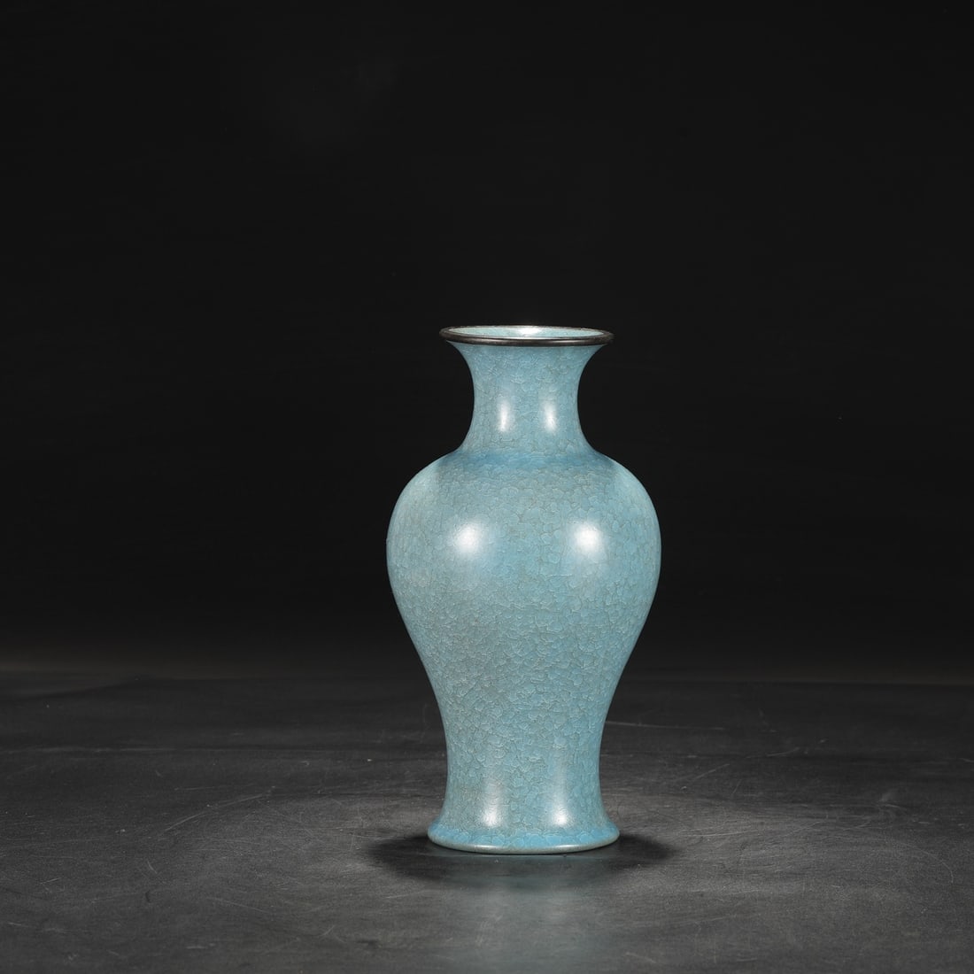 An Exquisite Ru yao Vase: An Exquisite Ru yao Vase Song Dynasty, China Size:10.8inx5.5in汝窑天蓝釉冰片纹银口大赏瓶 中国宋代 
