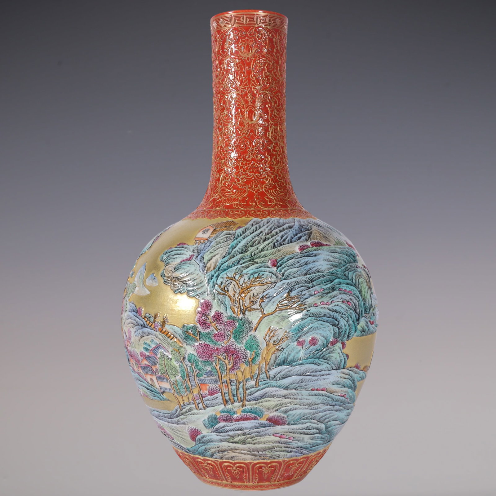 An Exquisite Enamel Lotus Pattern Landscape Pattern Vase: An Exquisite Enamel Lotus Pattern Landscape Pattern Vase Qing Dynasty, China Qianlong Six-character Mark Size:14.1inx7.5in珐琅彩雕刻金地山水ೠ