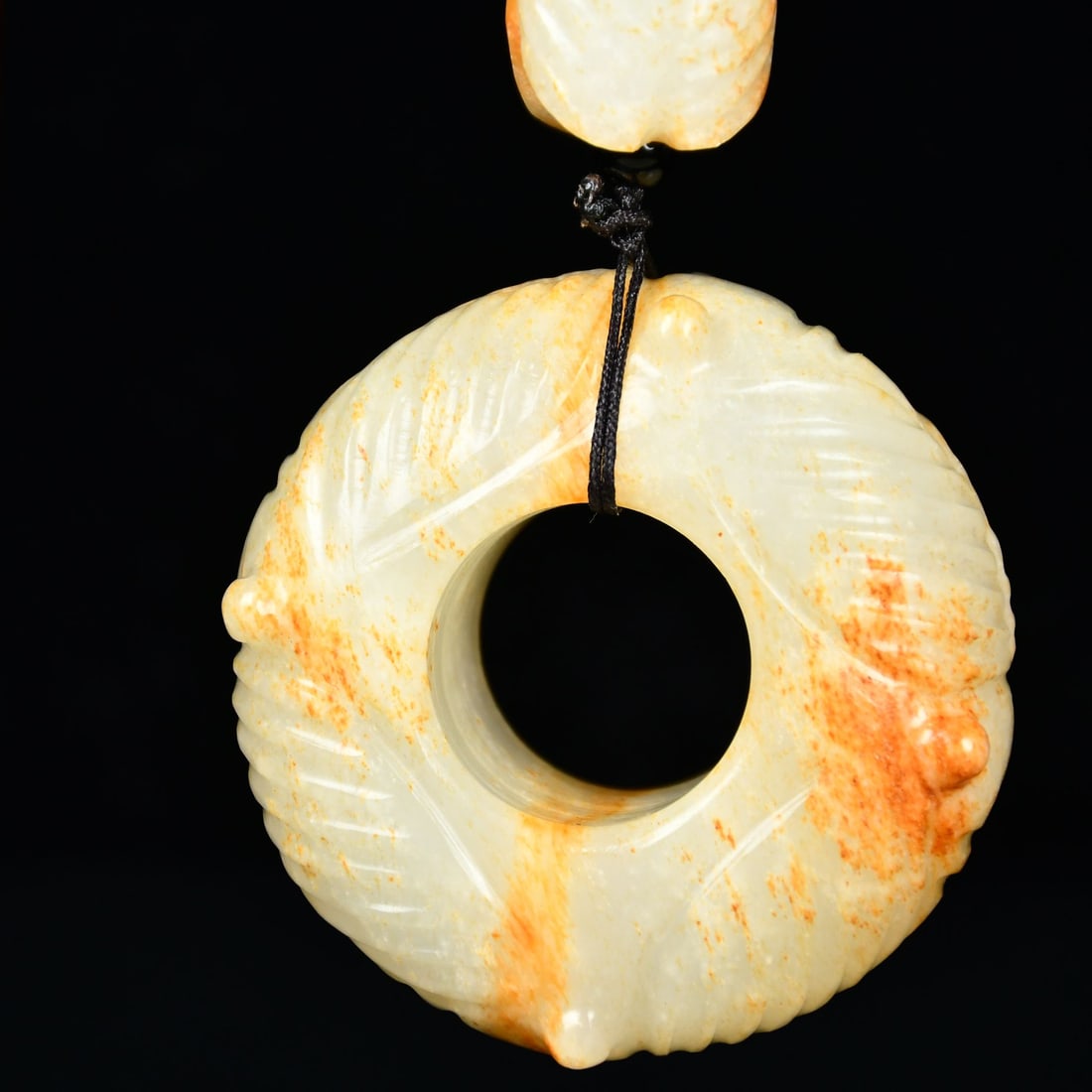 An Exquisite White Jade Cicada Pattern Pendant - 3