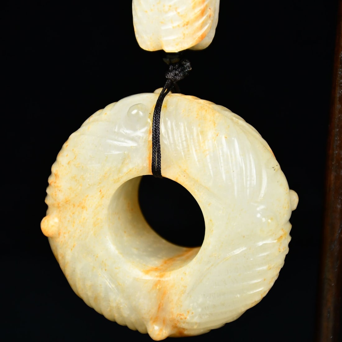 An Exquisite White Jade Cicada Pattern Pendant - 5
