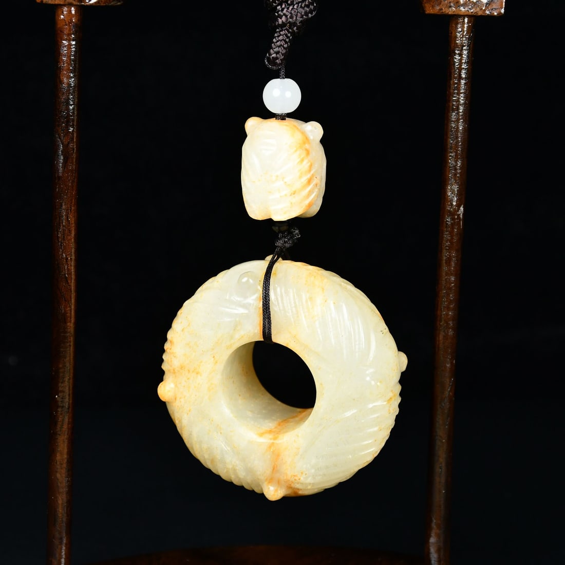 An Exquisite White Jade Cicada Pattern Pendant - 6