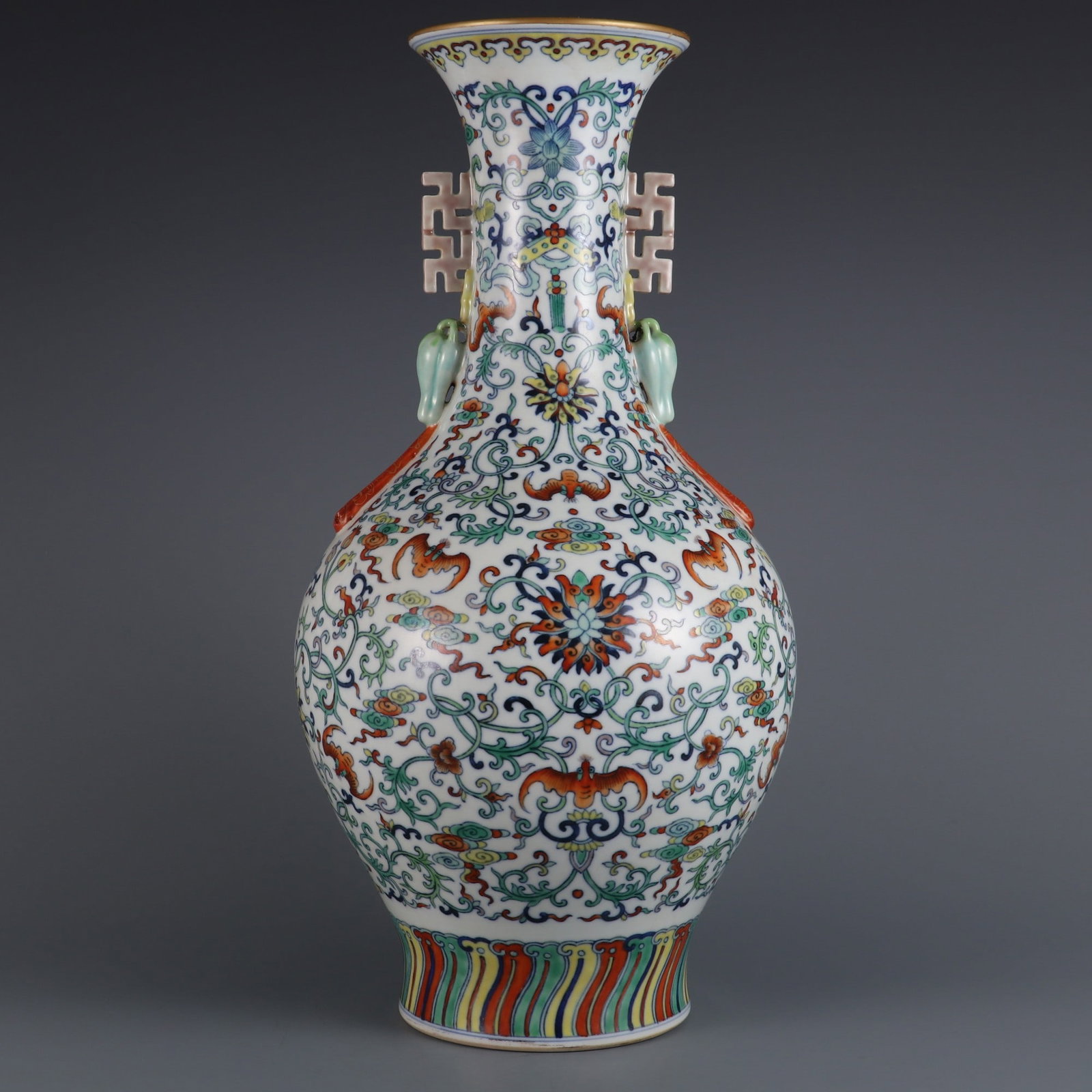 A Huge Doucai Lotus Pattern Vase - 3
