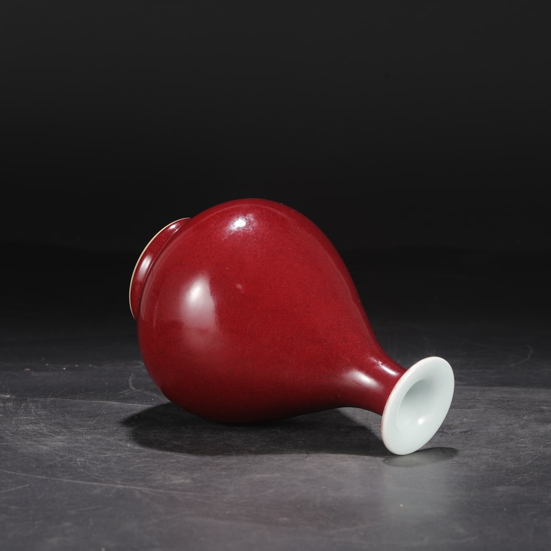 An Exquisite Ruby red-Glazed Vase - 5