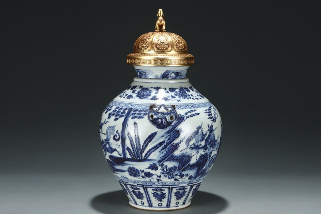 An Exquisite Blue and White Character and Story Pattern Double-Ears Jar: An Exquisite Blue and White Character and Story Pattern Double-Ears Jar Yuan Dynasty, China Size:20.7inx13.2in青花人物故事纹双耳罐