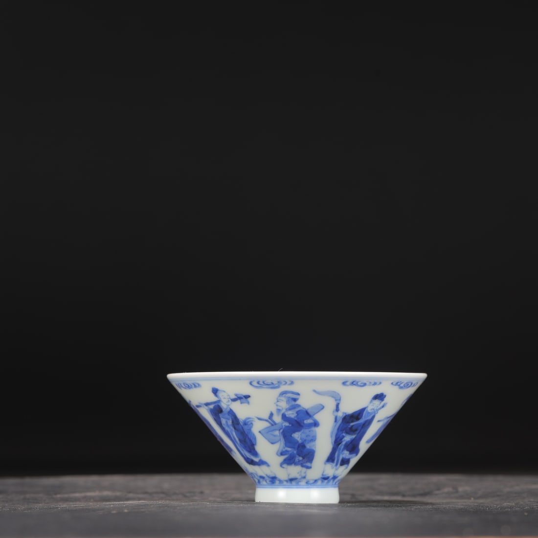 An Exquisite Blue and White Figure Pattern Bowl: An Exquisite Blue and White Figure Pattern Bowl Qing Dynasty, China Yongzheng Six-character Mark Size:2inx3.7in青花八仙斗笠盏