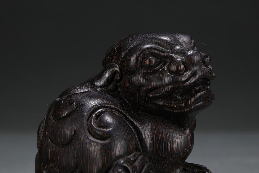 An Exquisite Eaglewood Lion Pattern Seal - 4
