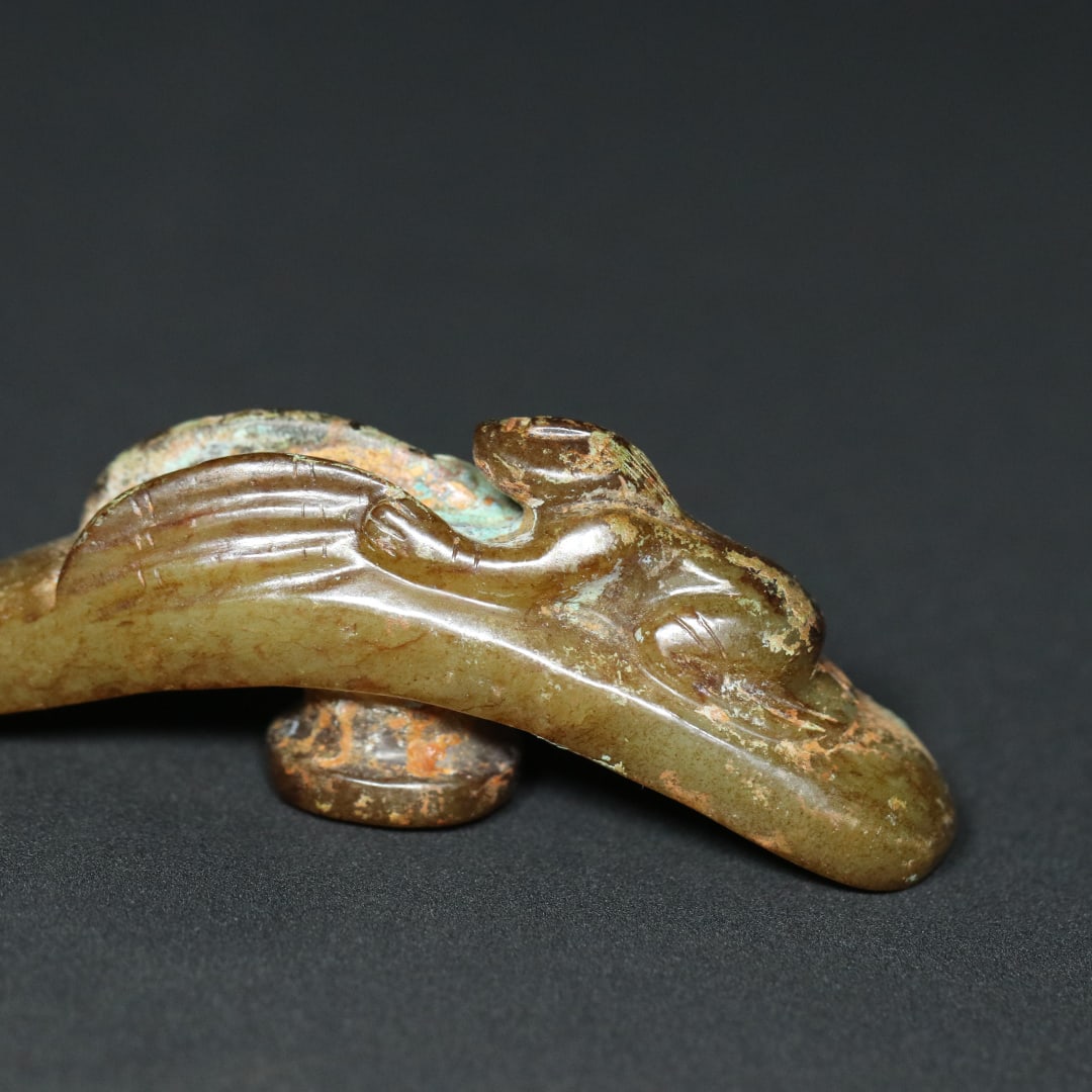 An Exquisite White Jade Figure Pattern Dragon-head Hook - 6