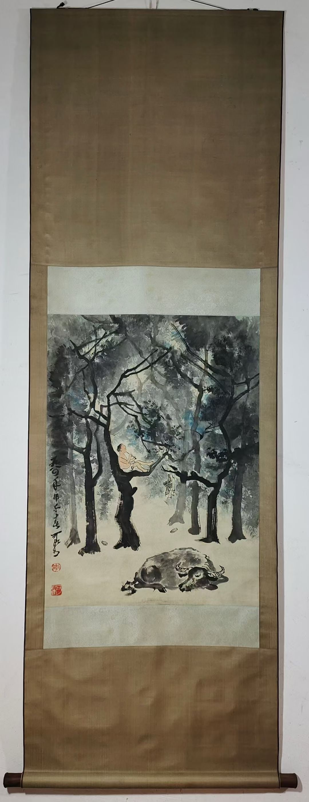 A Chinese Vertical Scroll Ink Painting of Herding Buffalo on Paper,Li Keran: A Chinese Vertical Scroll Ink Painting of Herding Buffalo on Paper,Li Keran,Size:(Without frame)30.5inx22.6in一幅中国水墨牧牛图立轴,&#