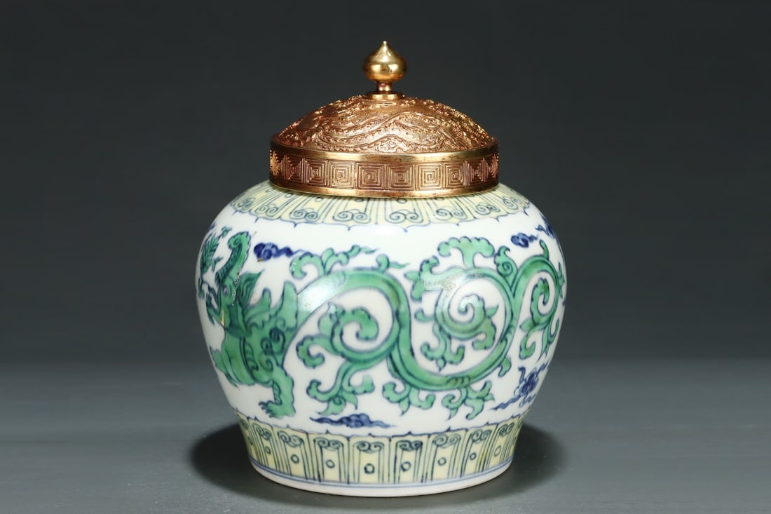 An Exquisite Doucai Seawater Pattern Auspicious Beast Pattern Jar - 3