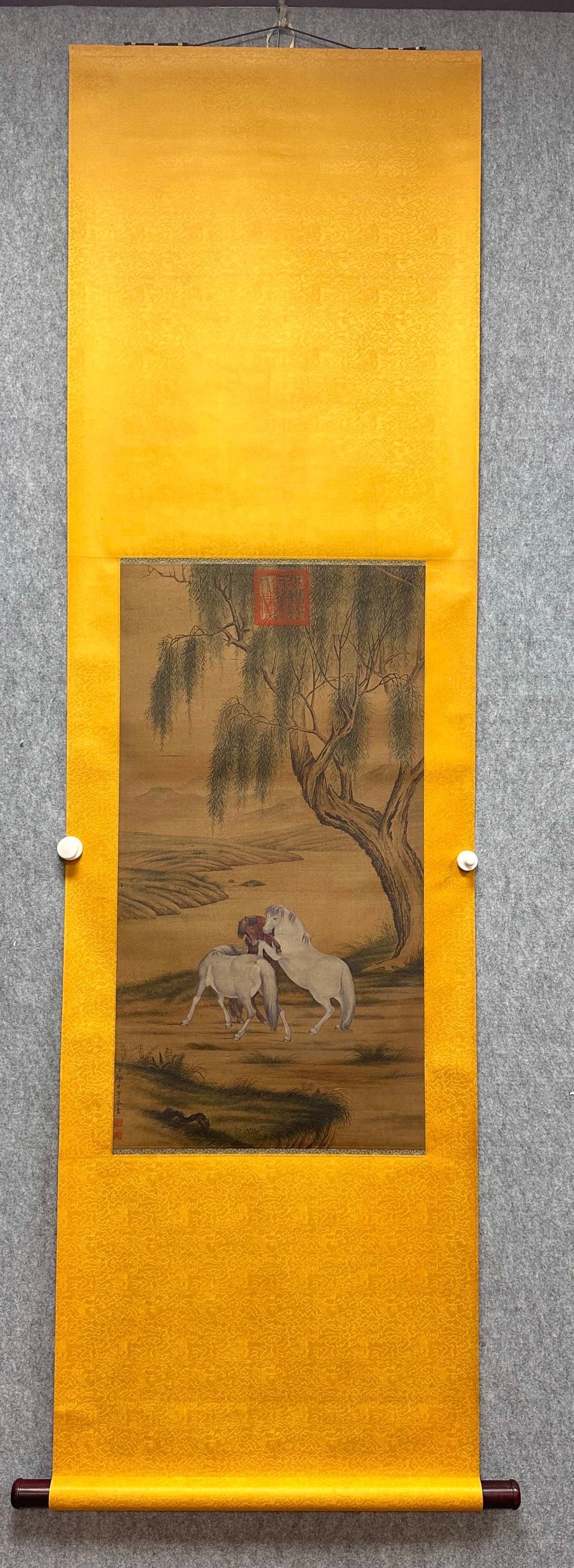 A Chinese Vertical Scroll Ink Painting of Horse on Silk,Lang Shining: A Chinese Vertical Scroll Ink Painting of Horse on Silk,Lang ShiningSize:(Without frame)17.3inx33.1in一幅中国水墨绢本骏马图立