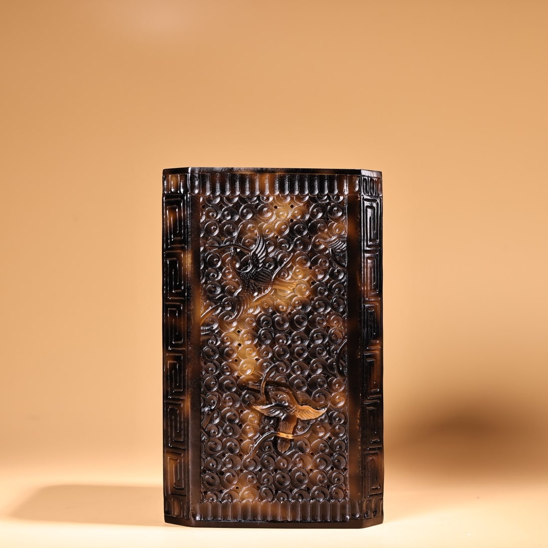 An Exquisite Hollow Crane Pattern Brush Pot: An Exquisite Hollow Crane Pattern Brush Pot,Qing Dynasty, China,Size:5.9inx3.5in,Weight:280g镂空鹤纹笔筒,中国清代,Size:15cmx9cm,Weight:280g