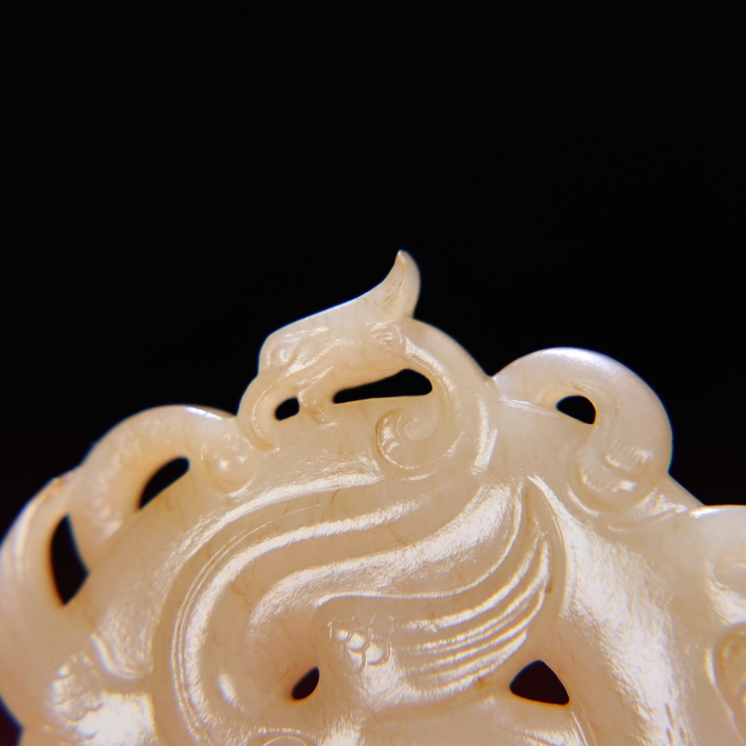 An Exquisite White Jade Phoenix Pattern Pendant - 3