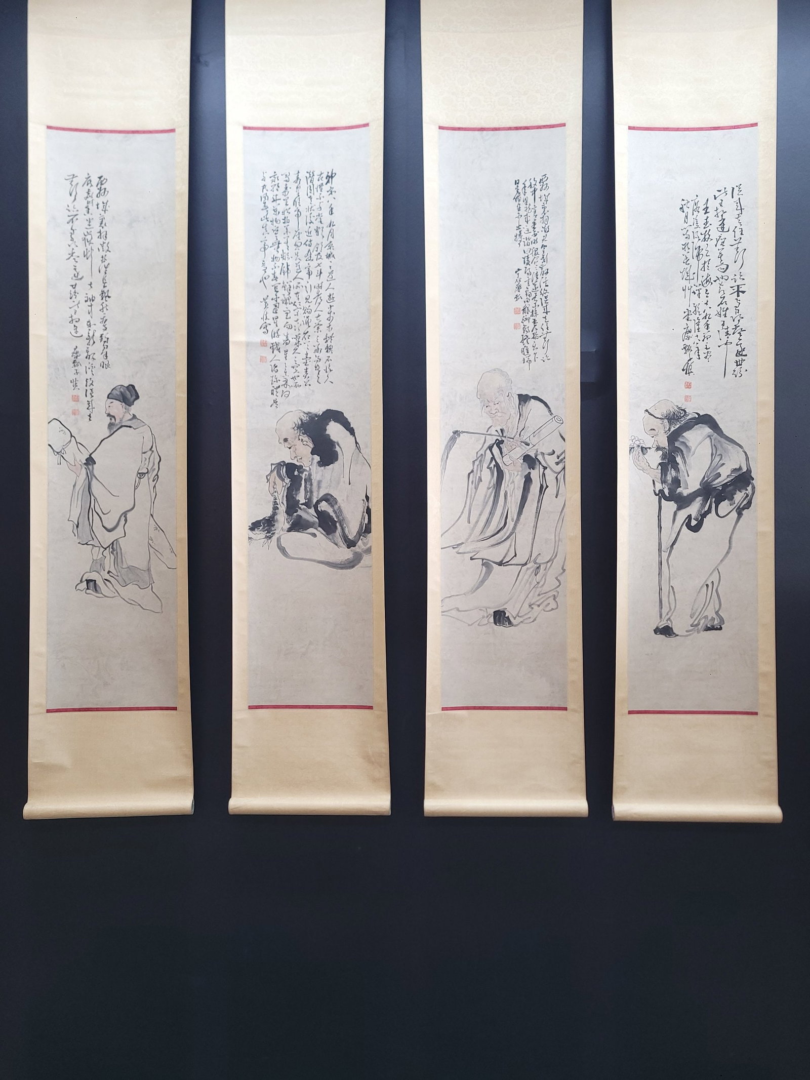 A Set of Chinese Vertical Scroll Ink Painting of Figure on Paper,Huang Shen: A Set of Chinese Vertical Scroll Ink Painting of Figure on Paper,Huang ShenSize:(Without frame)12inx54.1in*4一套中国水墨人物画立轴,