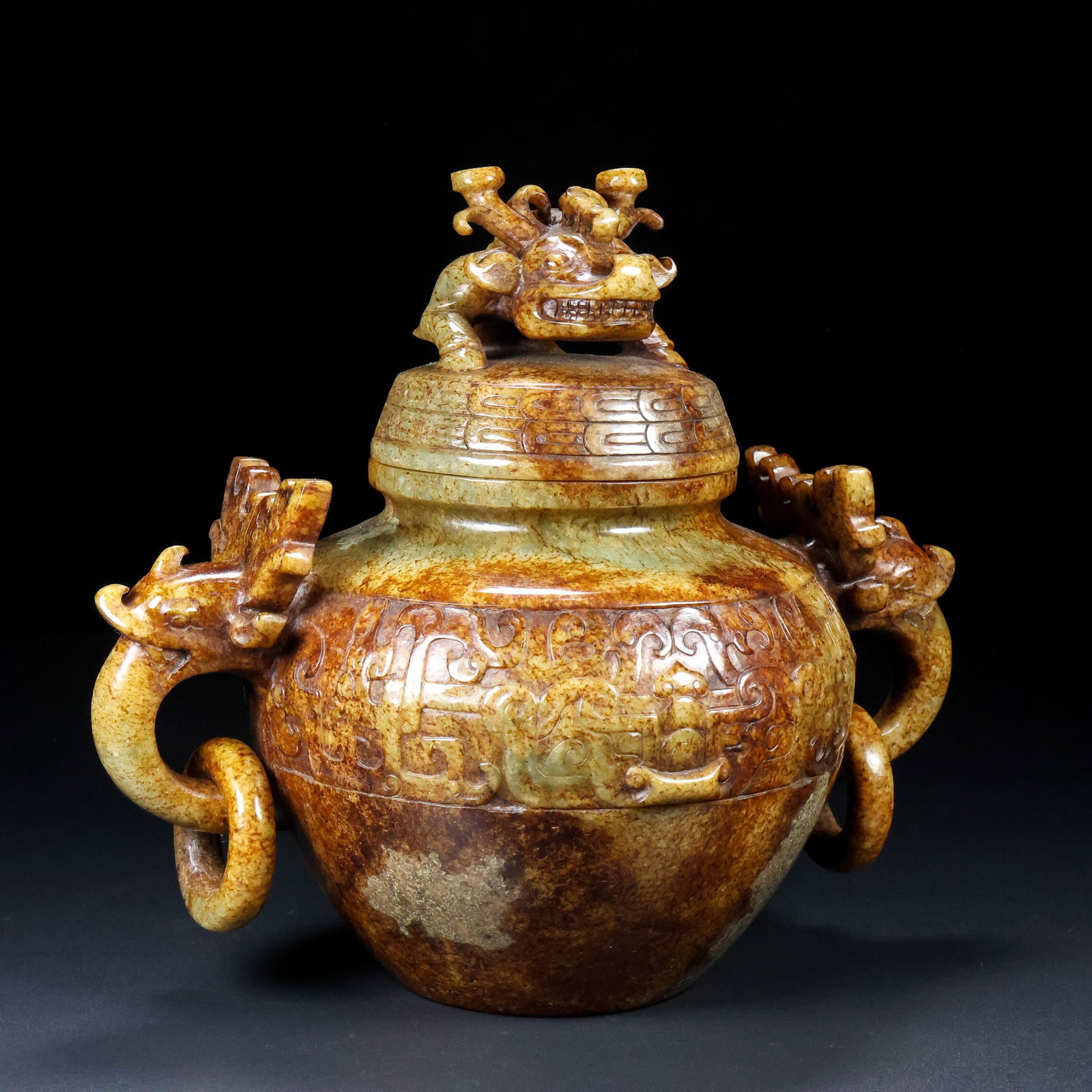 An Exquisite Hotan Jade Beast Censer: An Exquisite Hotan Jade Beast Censer,Han Dynasty, China,Size:8.3inx9.4inx6.3in,Weight:4415g 和田玉兽炉,中国汉代
