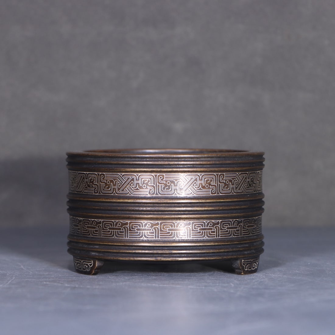 An Exquisite Copper Silver Wire Inlay Bamboo Shape Censer: An Exquisite Copper Silver Wire Inlay Bamboo Shape Censer,Ming Dynasty, China,With Mark,Size:2.2inx3.7in,Weight:648g 铜掐银丝竹节形炉,中国&#