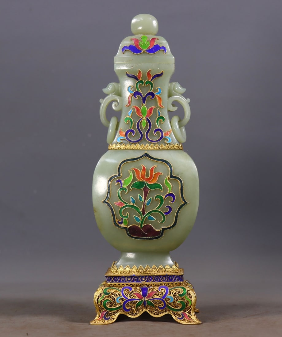 An Exquisite Gilded Silver Filigree Inlaid Hotan Jade Double-Ears Vase: An Exquisite Gilded Silver Filigree Inlaid Hotan Jade Double-Ears Vase,Qing Dynasty, China,Size:8.9inx3.1inx2.8in,Weight:441g 银鎏金花丝镶嵌和田&#