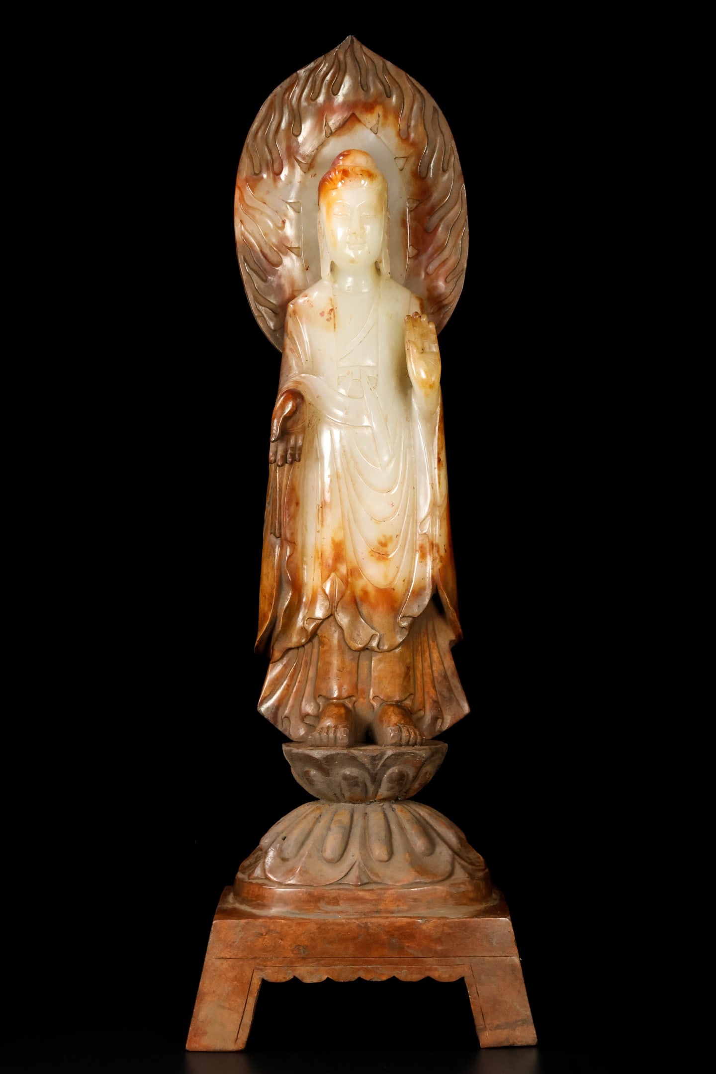 An Exquisite Hotan Jade Buddha statue Ornament: An Exquisite Hotan Jade Buddha statue Ornament,Ming Dynasty, China,Size:5.3inx3inx16.1in,Weight:2700g 和田玉佛像摆件,中国明代