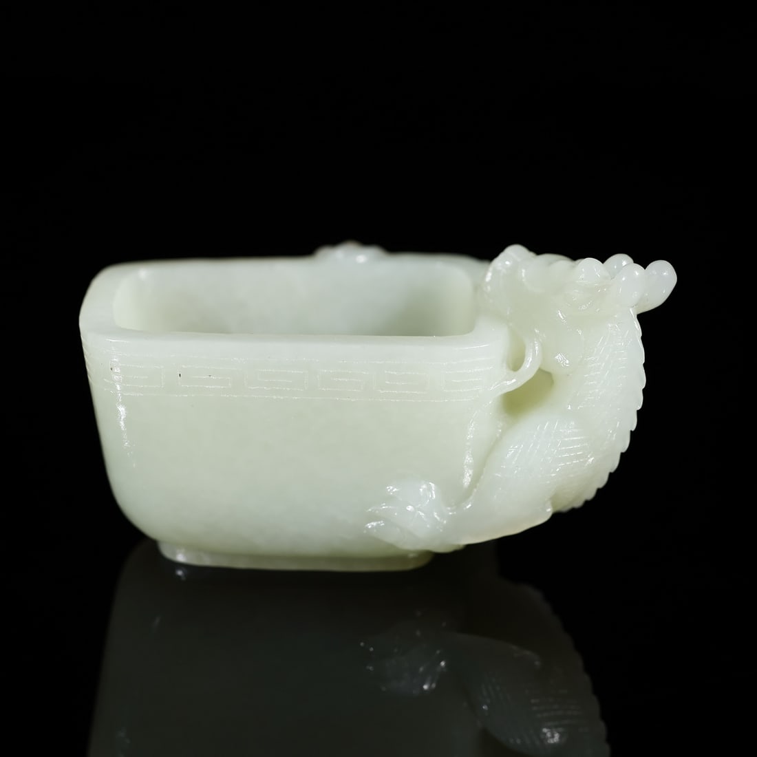 An Exquisite Hotan Jade Dragon Cup: An Exquisite Hotan Jade Dragon Cup,Qing Dynasty, China,Size:3.1inx1.9inx1.8in,Weight:129g 和田玉龙杯,中国清代