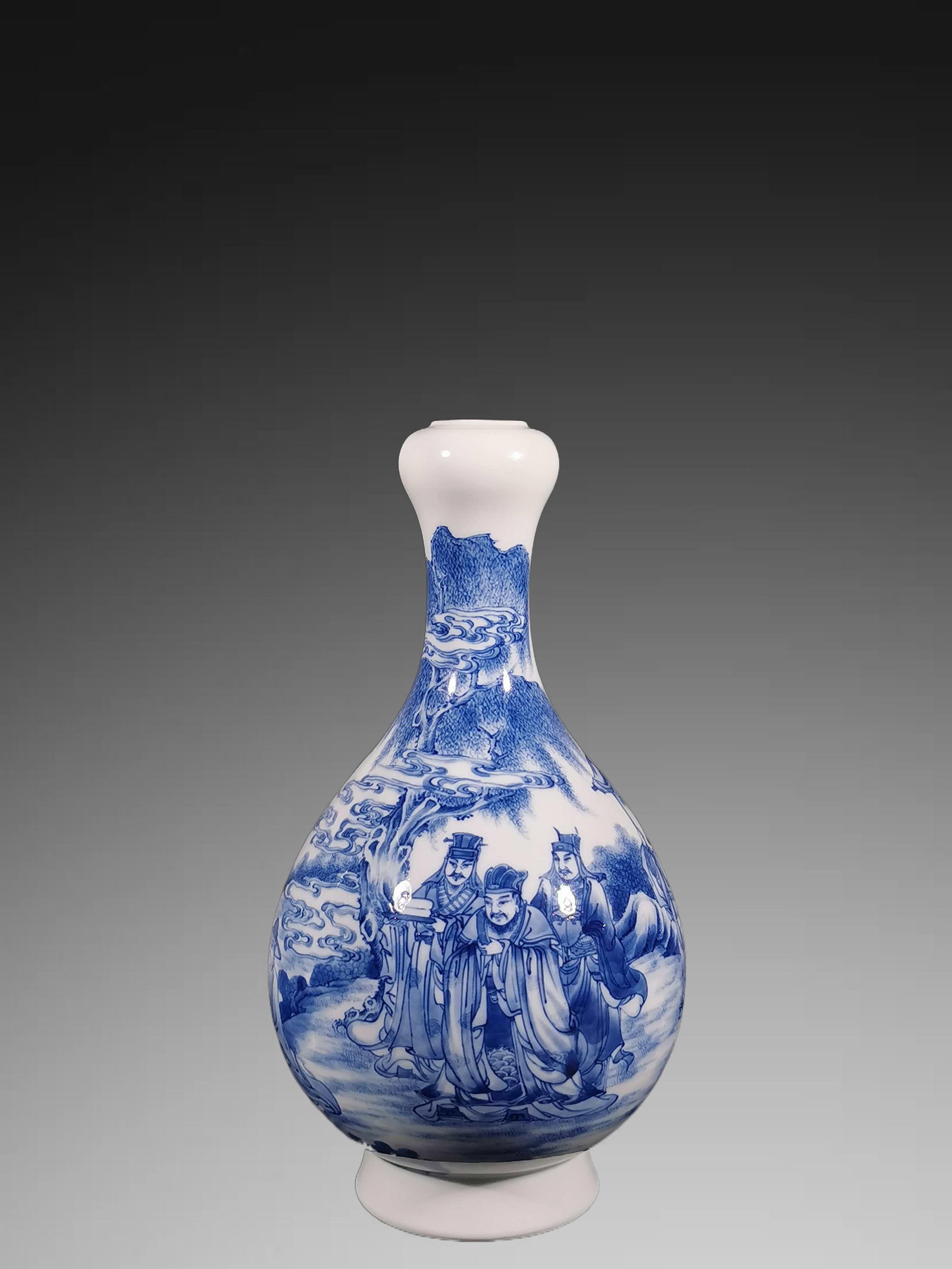 An Exquisite Blue and White Figures Pattern Vase: An Exquisite Blue and White Figures Pattern Vase,Qing Dynasty, China,Yongzheng Six-character Mark,Size:8.9inx6.9in 青花人物纹瓶,中国清代,