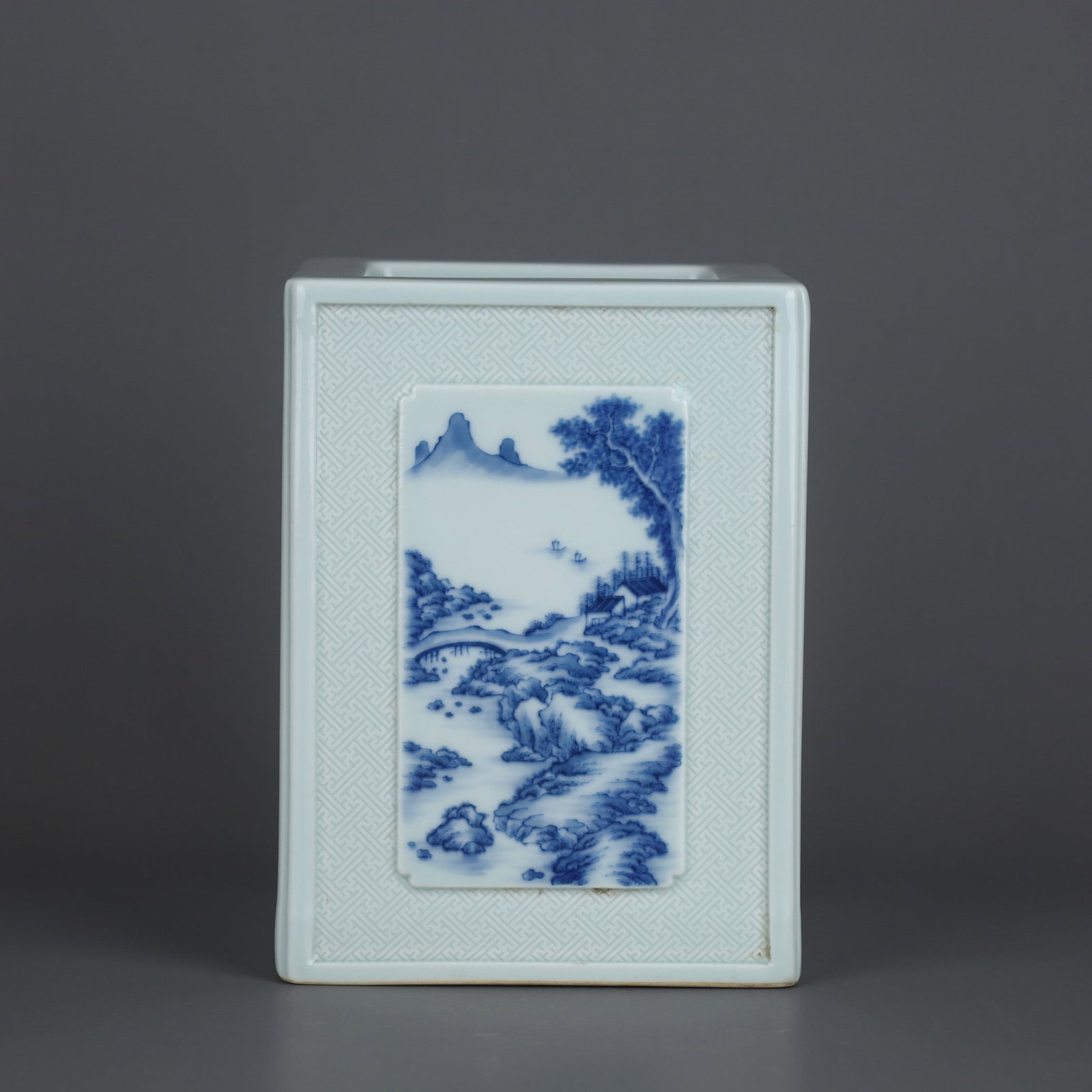 An Exquisite Blue and White Landscape Pattern Brush Pot: An Exquisite Blue and White Landscape Pattern Brush Pot,Republic of China,With Mark,Size:6.1inx4.7in 青花山水纹笔筒,民国,带款