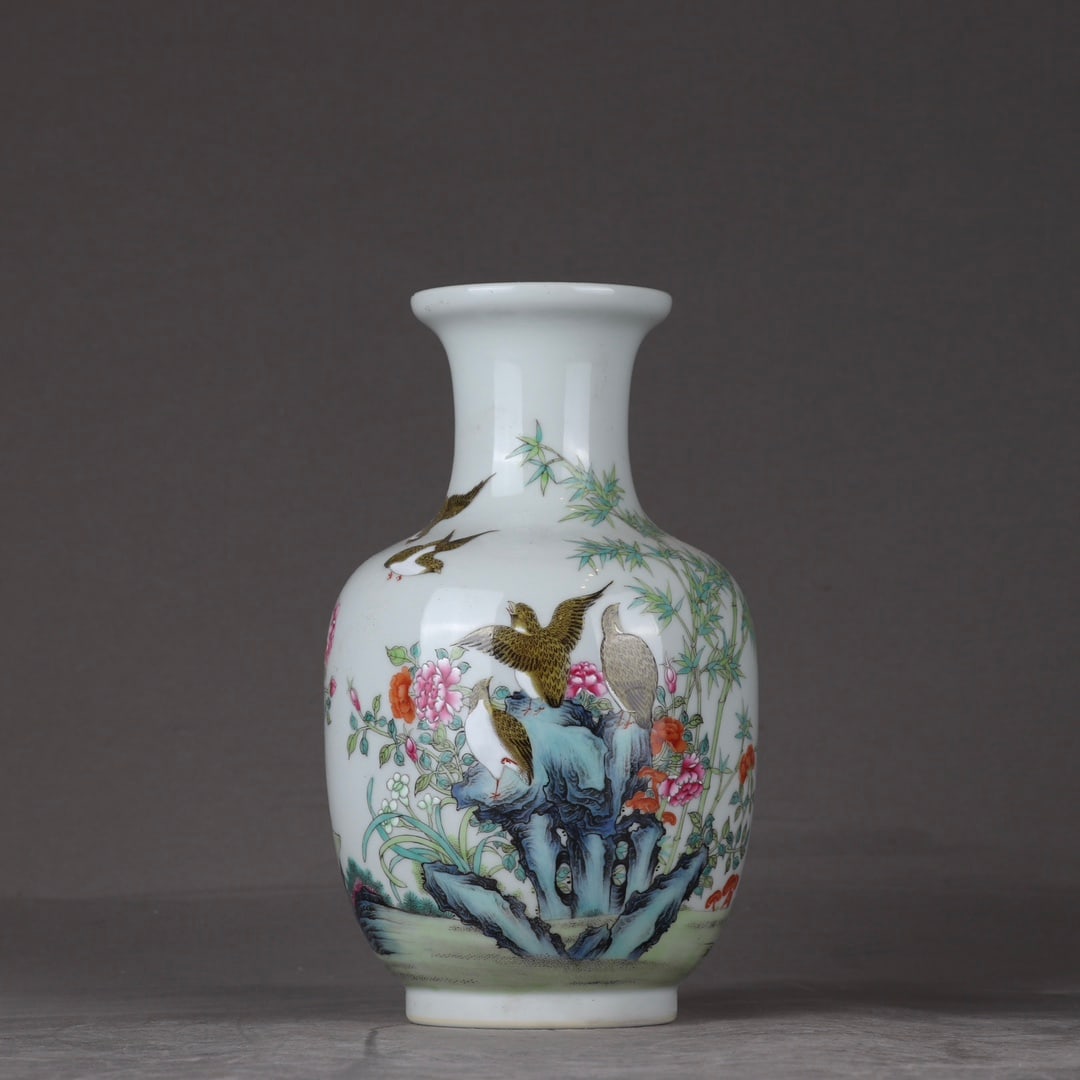 An Exquisite Enamel Flower and Bird Pattern Vase: An Exquisite Enamel Flower and Bird Pattern Vase,Qing Dynasty, China,Yongzheng Four-character Mark,Size:7.9inx4.7in 珐琅彩花鸟纹瓶,中国清