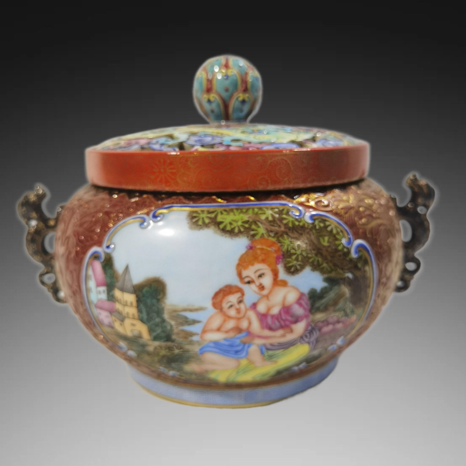 An Exquisite Enamel Painted Gold Figures Pattern Censer: An Exquisite Enamel Painted Gold Figures Pattern Censer,Qing Dynasty, China,Qianlong Six-character Mark,Size:6.5inx4.5inx9.1inx4.9in