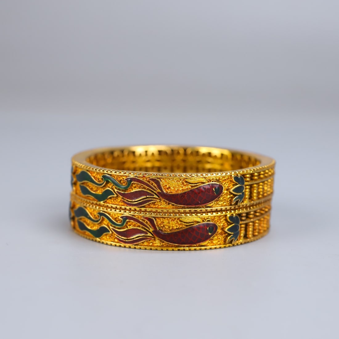 An Exquisite A pair of Gilt Copper Bracelets: An Exquisite A pair of Gilt Copper Bracelets,Qing Dynasty, China,Size:2.8inx0.5in ,Weight:100g 一对铜镀金手镯,中国清代
