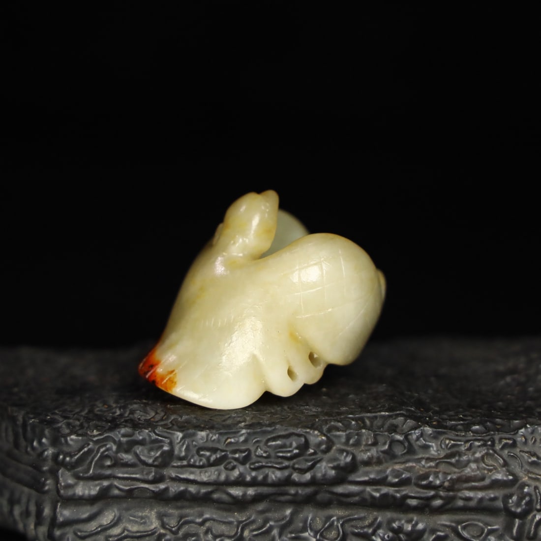 An Exquisite Hotan Jade Eagle Thumb Ring - 2