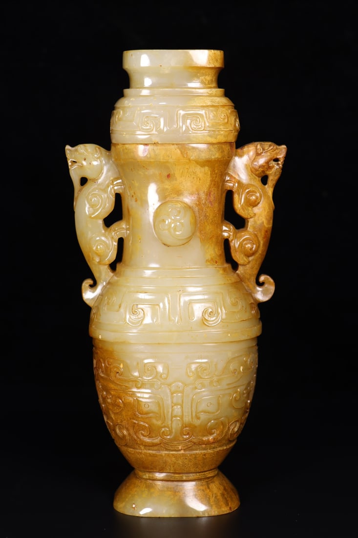 An Exquisite Hotan Jade Beast-Face Pattern Tiger-Ears Vase: An Exquisite Hotan Jade Beast-Face Pattern Tiger-Ears Vase,Han Dynasty, China,Size:4.3inx2.8inx8.9in,Weight:998g