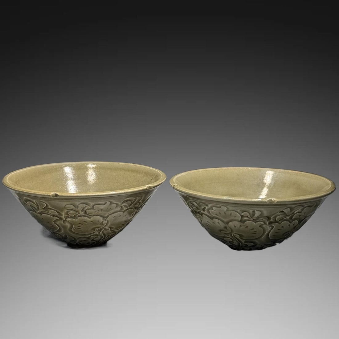A pair of Exquisite Yaozhou Kiln Celadon Glzed Flower Pattern Bowl: A pair of Exquisite Yaozhou Kiln Celadon Glzed Flower Pattern Bowl,Song Dynasty, China,Size:2.4inx5.1in 一对耀州窑青釉花卉纹碗,中