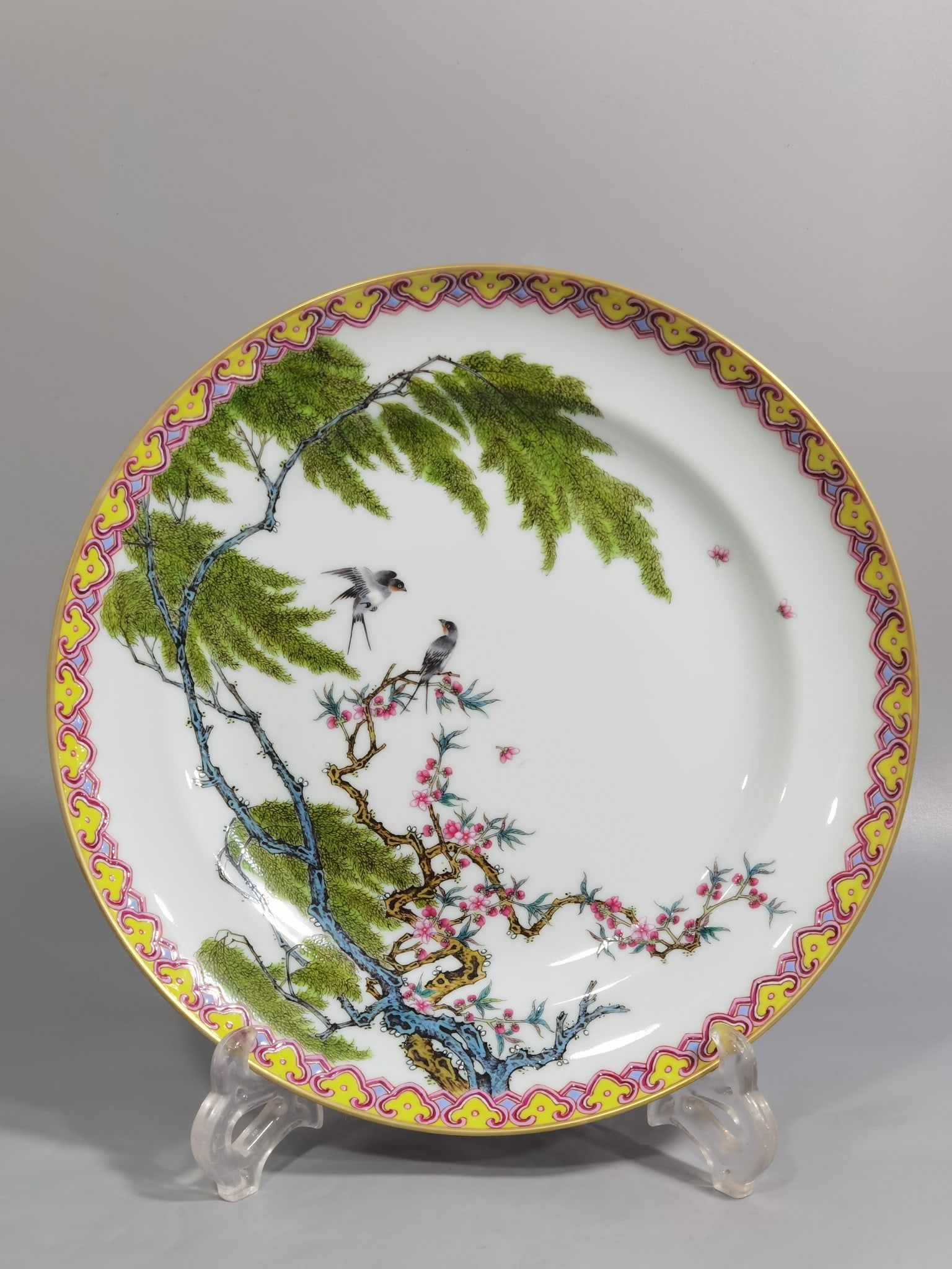 An Exquisite Ruby Red-Glazed Famille-Rose Flower and Bird Pattern Plate: An Exquisite Ruby Red-Glazed Famille-Rose Flower and Bird Pattern Plate,Qing Dynasty, China,Yongzheng Six-character Mark,Size:1.5inx9.5in 胭脂红釉粉彩花࿏
