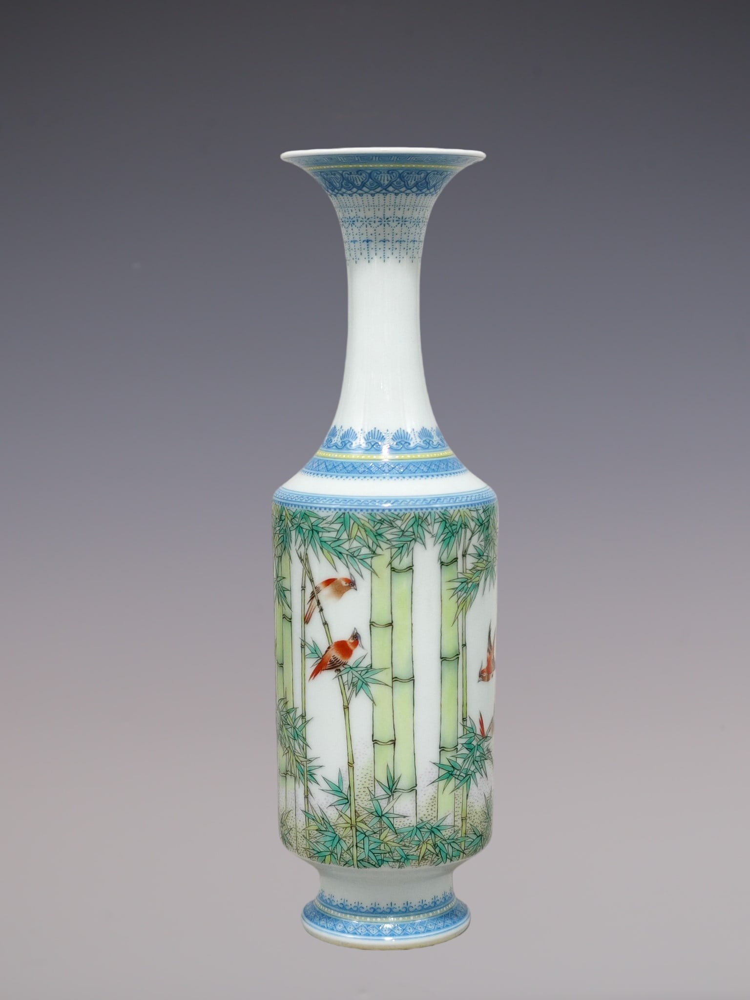 An Exquisite Famille-Rose Bamboo and Bird Pattern Vase: An Exquisite Famille-Rose Bamboo and Bird Pattern Vase,Qing Dynasty, China,Yongzheng Four-character Mark,Size:9.1inx2.8in粉彩竹鸟纹瓶,中国清ߣ