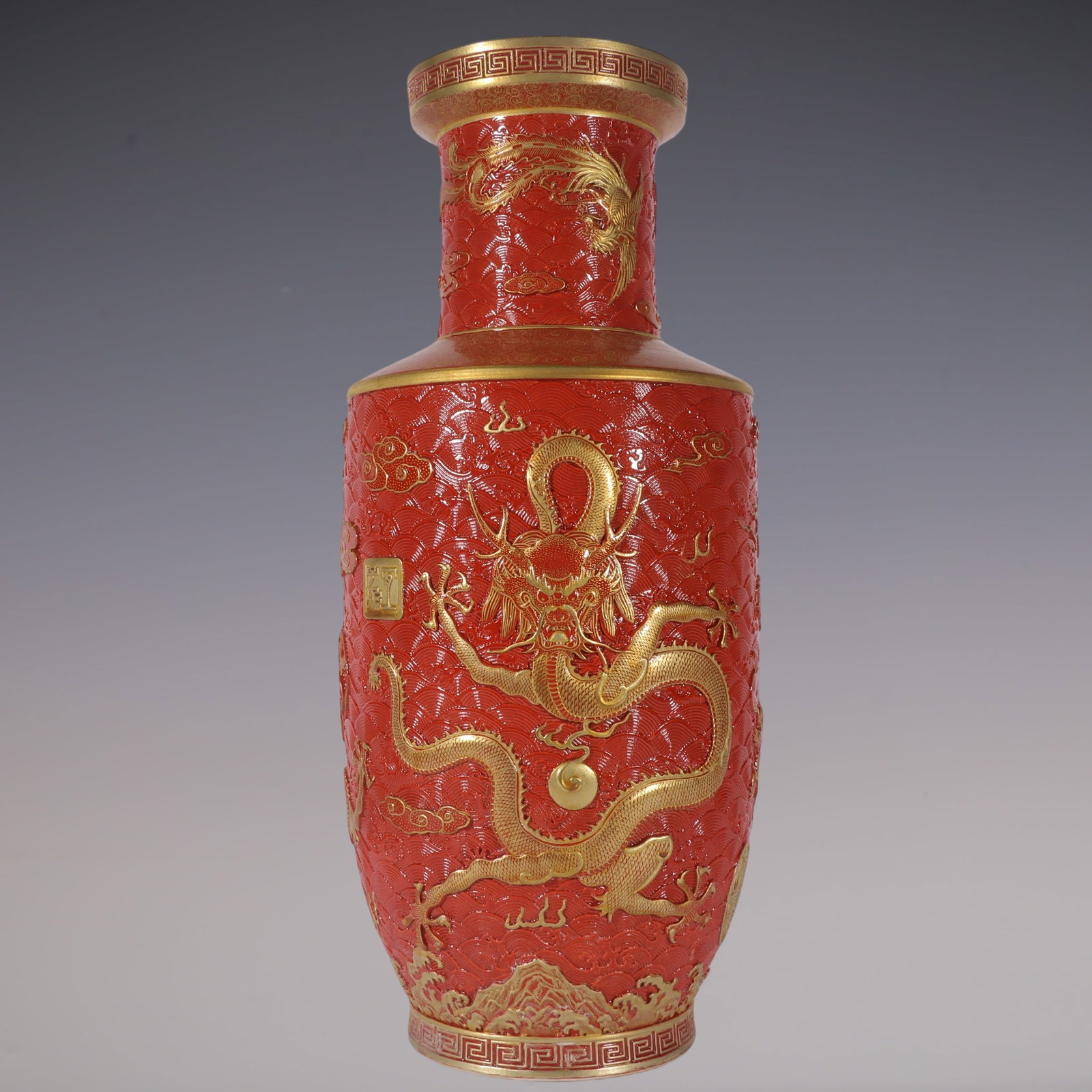 A Huge Iron-Red Glazed Painted Gold Seawater,Dragon and Phoenix Pattern Vase: A Huge Iron-Red Glazed Painted Gold Seawater,Dragon and Phoenix Pattern Vase,Qing Dynasty, China,Qianlong Six-character Mark,Size:15.7inx6.3in矾红釉描金海水&#