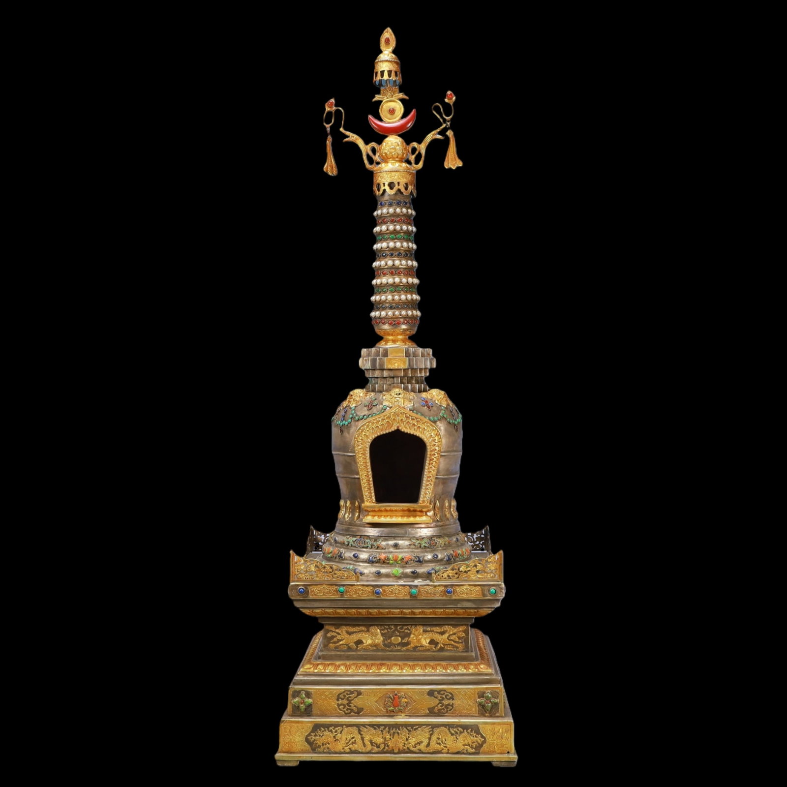 A Exquisite Gilt Silver Pagoda: A Exquisite Gilt Silver Pagoda Qing Dynasty, China Size:12.8inx41.3in Weight:16800g银鎏金佛塔 中国清代 Size:32.5cmx105cm Weight:16800g