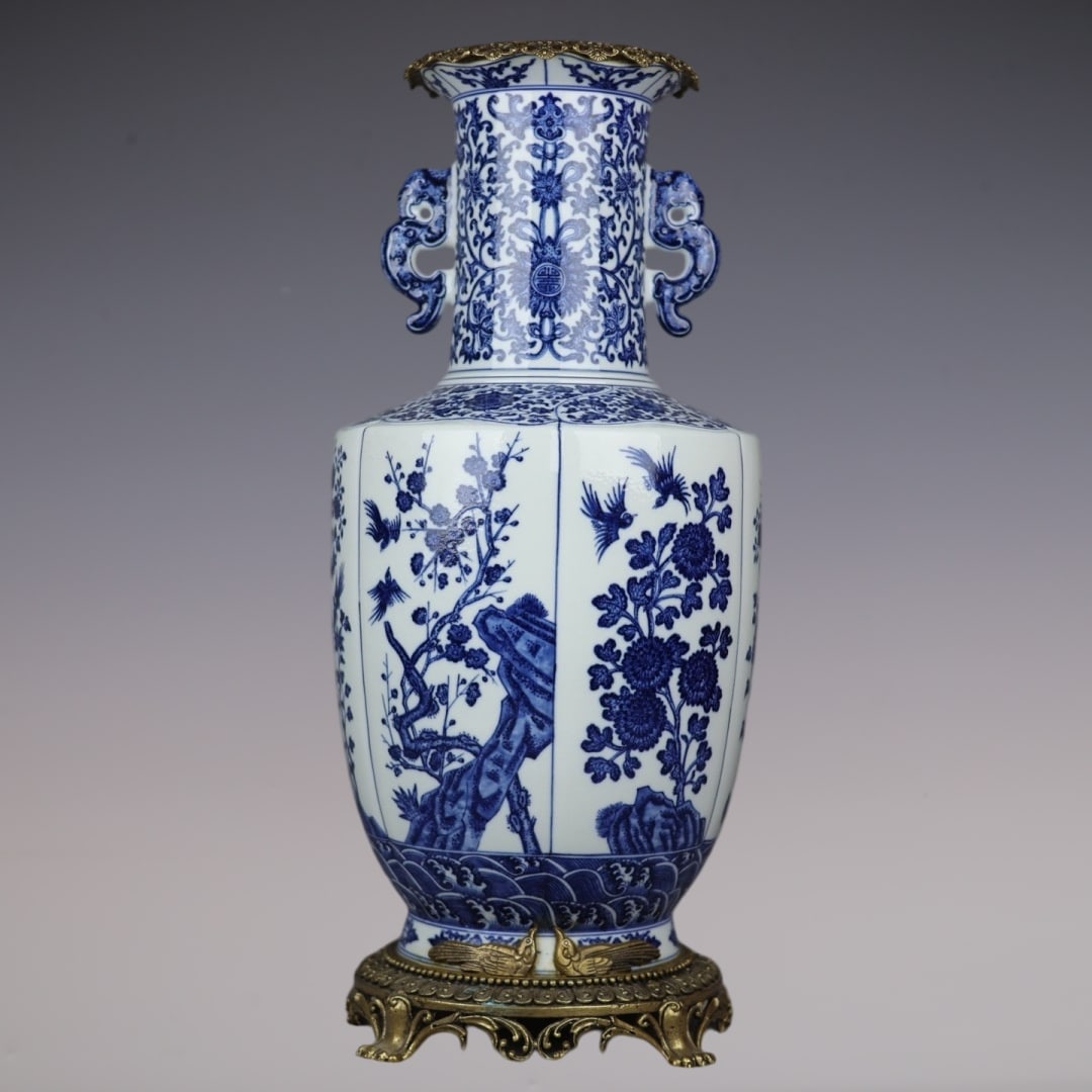 A Huge Blue and White Inlaid Bronze Flower and Bird Pattern Double-Ears Vase: A Huge Blue and White Inlaid Bronze Flower and Bird Pattern Double-Ears Vase,Qing Dynasty,China,Qianlong Six-character Mark,Size:20.9inx8.7inx8.3in青花镶铜花鸟ń