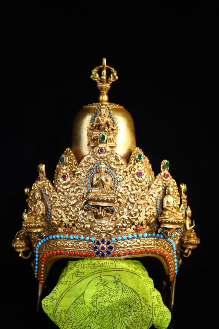 A Rare Gilt Silver Inlaid Gems and Turquoise Buddha Statue Pattern Crown: A Rare Gilt Silver Inlaid Gems and Turquoise Buddha Statue Pattern Crown,Qing Dynasty,China,Size:14.6inx9.1in,Weight:1700g银鎏金镶宝石和绿松௾