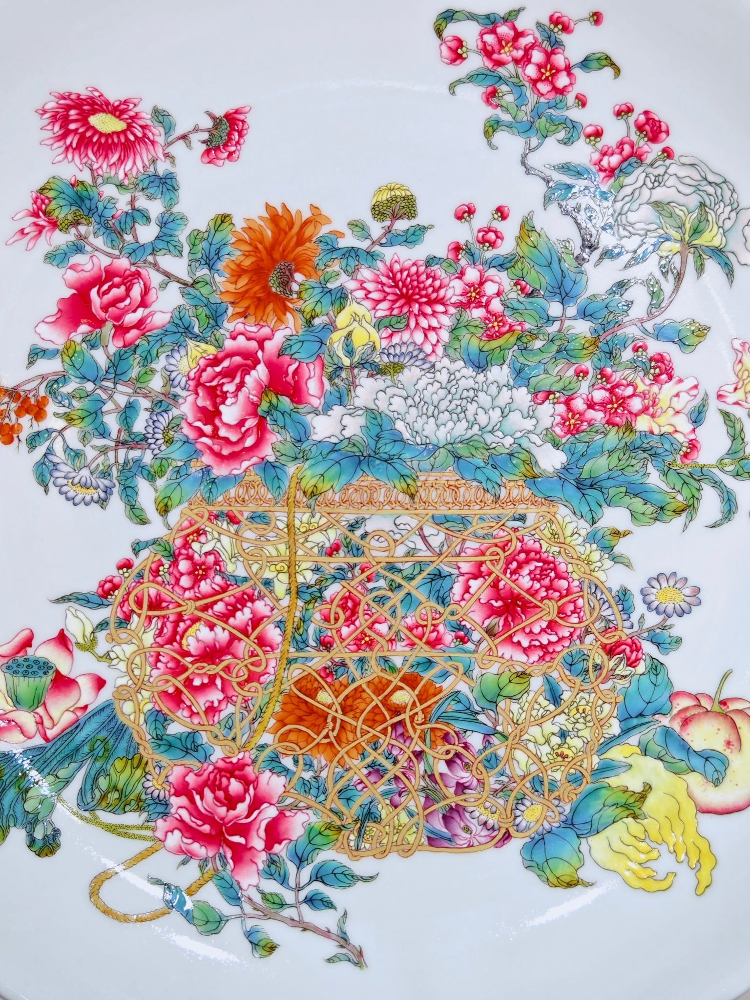 A Rare Enamel Flower Pattern Plate - 4