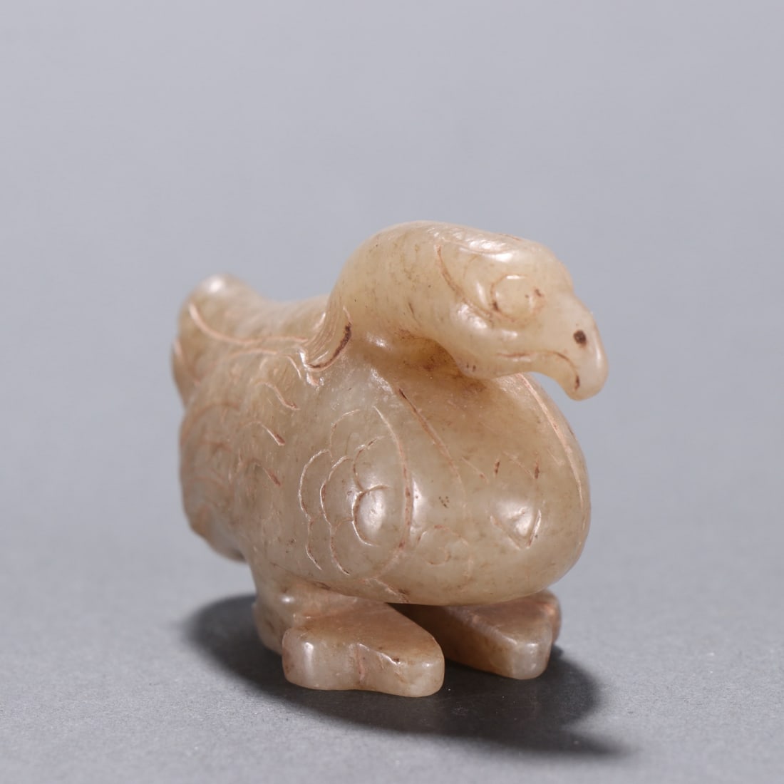 An Exquisite Archaic Jade Bird Ornament - 3